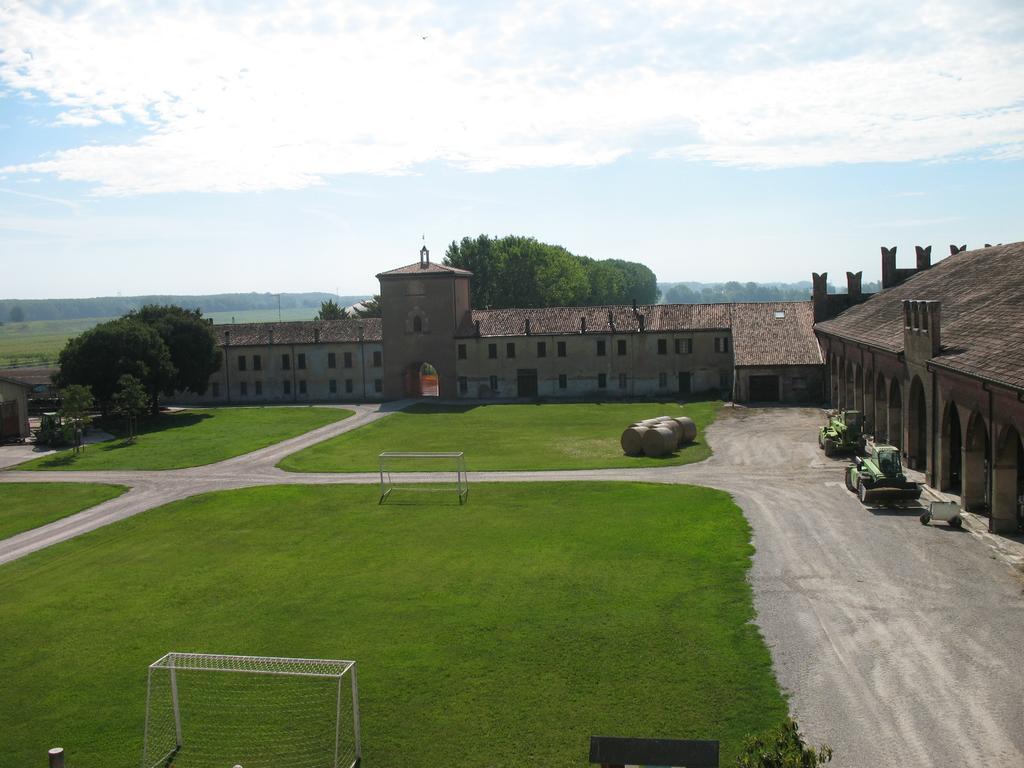 Agriturismo Corte Virgiliana Virgilio Zewnętrze zdjęcie