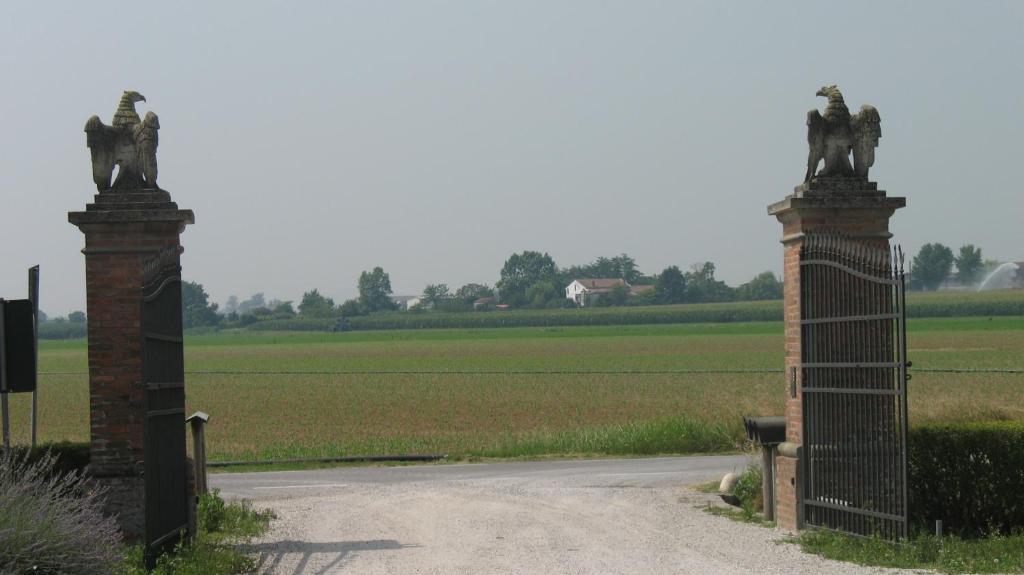 Agriturismo Corte Virgiliana Virgilio Pokój zdjęcie