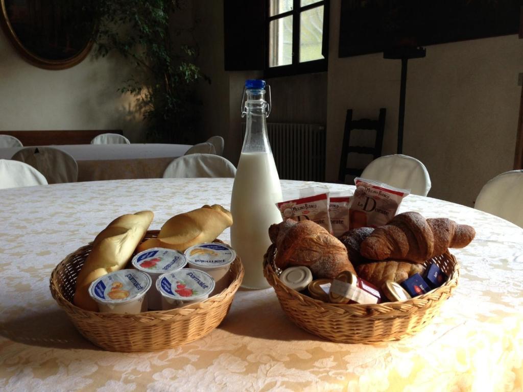 Agriturismo Corte Virgiliana Virgilio Pokój zdjęcie